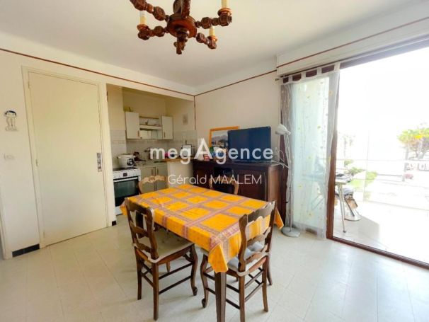 A louer APPARTEMENT T2 37 M2 TERRASSE BORD DE MER CAVALAIRE SUR MER