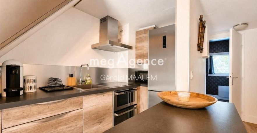 A louer APPARTEMENT T3 44 M2 TERRASSE BORD DE MER SAINT RAPHAEL