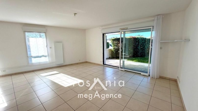 A louer APPARTEMENT T3 67 M2 TERRASSE BORD DE MER LES SABLES D OLONNE