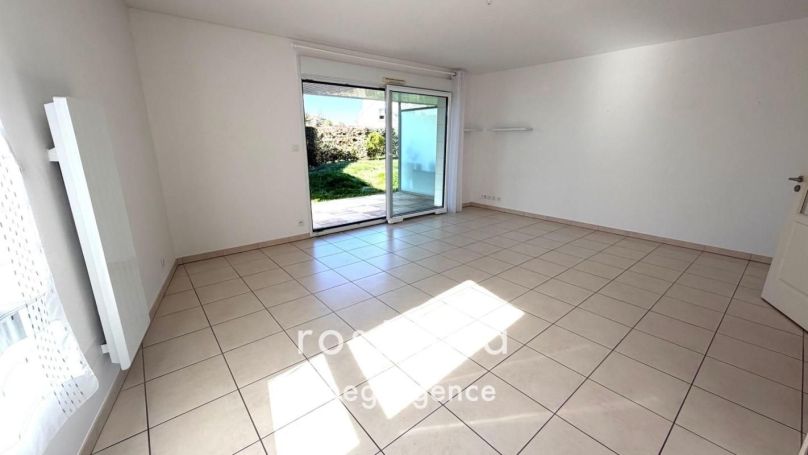 A louer APPARTEMENT T3 67 M2 TERRASSE BORD DE MER LES SABLES D OLONNE