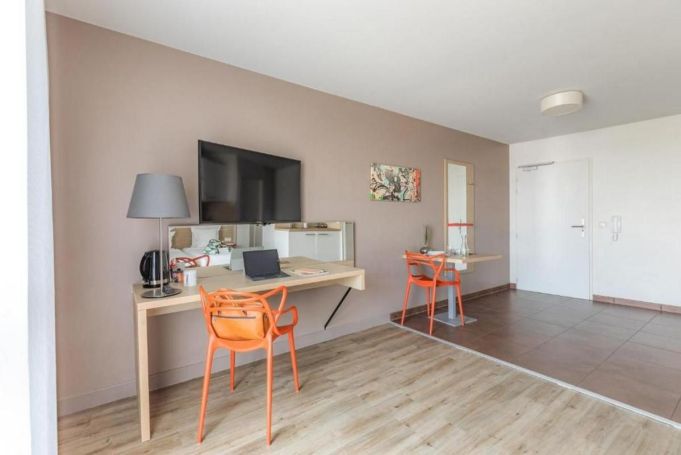 A louer STUDIO  26 M2 TERRASSE  BORDEAUX