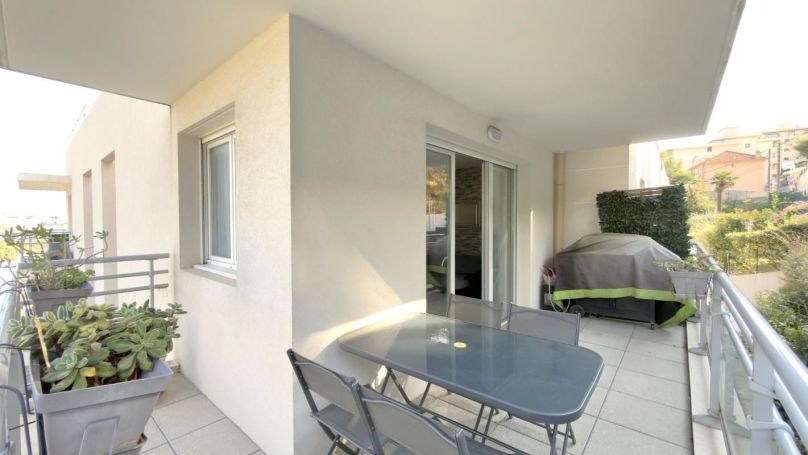 APPARTEMENT T3 68 M2 TERRASSE BORD DE MER SAINT LAURENT DU VAR