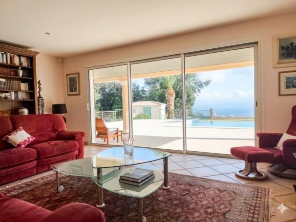 MAISON  DE MAîTRE VUE MER ALATA