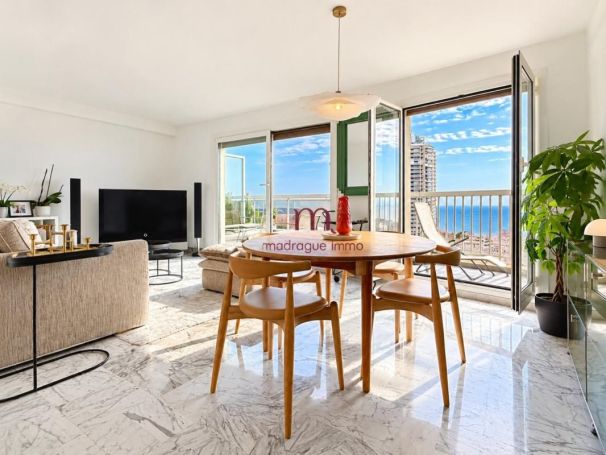 APPARTEMENT T4 78 M2 PIEDS DANS L'EAU BEAUSOLEIL