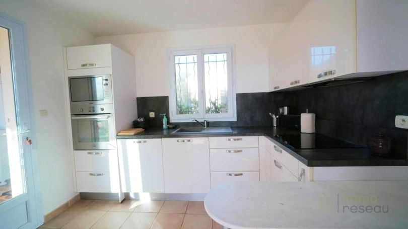 MAISON  5 PIECES 140 M2  NIMES