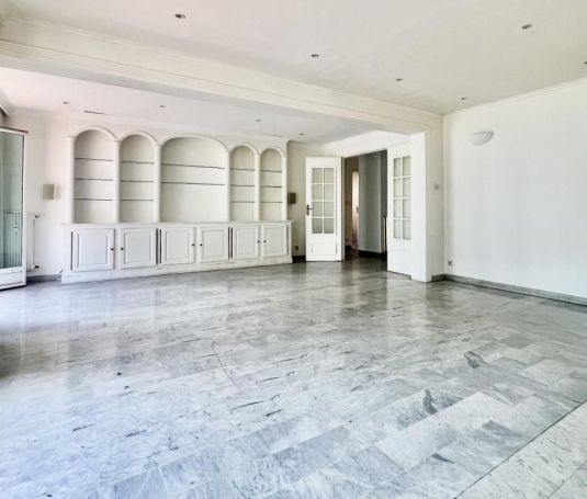 APPARTEMENT T4 116 M2 TERRASSE BORD DE MER NICE