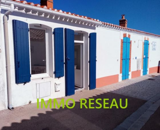MAISON  DE PêCHEUR BORD DE MER SAINT GILLES CROIX DE VIE