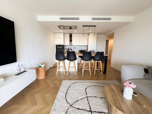 APPARTEMENT T3 57 M2 TERRASSE VUE MER ANTIBES