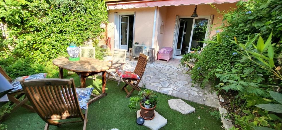 APPARTEMENT T2 57 M2 TERRASSE BORD DE MER VILLENEUVE LOUBET
