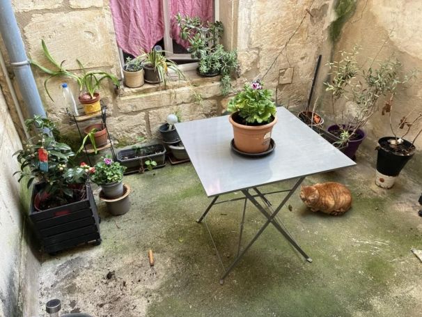 APPARTEMENT T3 86 M2  BEAUCAIRE