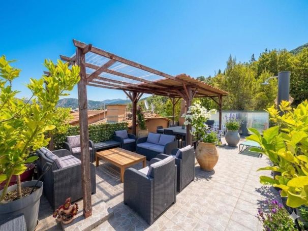 APPARTEMENT DUPLEX T3 76 M2 BORD DE MER NICE
