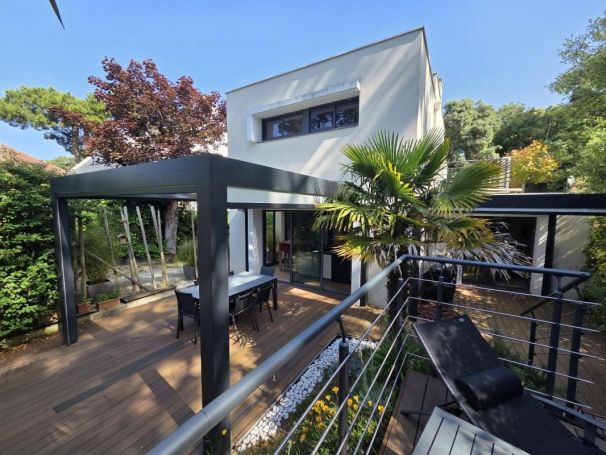 MAISON  CONTEMPORAINE BORD DE MER LA BAULE ESCOUBLAC