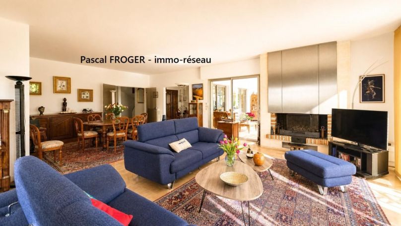MAISON  CONTEMPORAINE BORD DE MER LE POULIGUEN