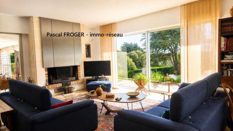 MAISON  CONTEMPORAINE BORD DE MER LE POULIGUEN