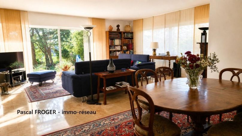 MAISON  CONTEMPORAINE BORD DE MER LE POULIGUEN
