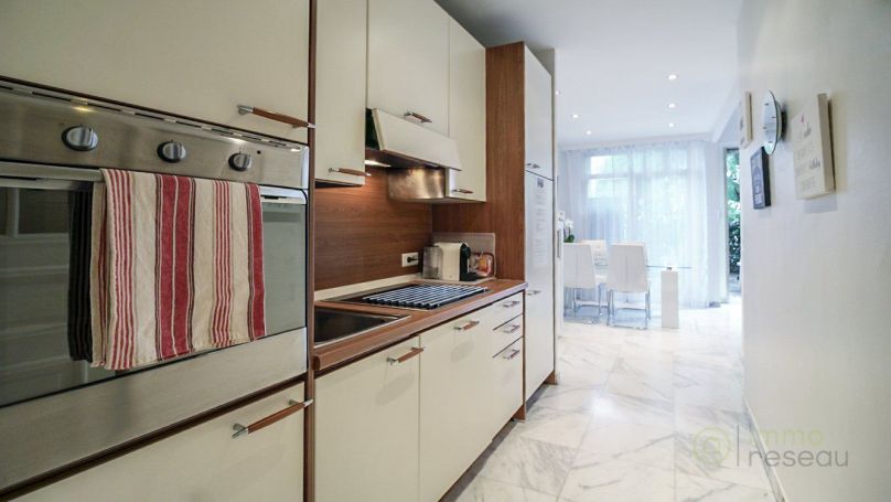 APPARTEMENT T2 46 M2 BORD DE MER NICE