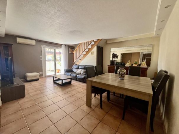 APPARTEMENT DUPLEX T4 108 M2 TERRASSE BORD DE MER SAINT LAURENT DU VAR