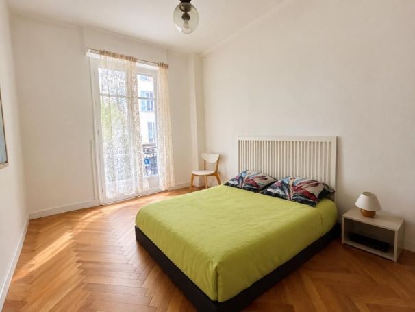 APPARTEMENT T3 52 M2 BORD DE MER NICE