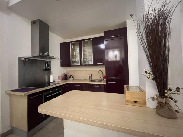 APPARTEMENT T3 52 M2 BORD DE MER NICE