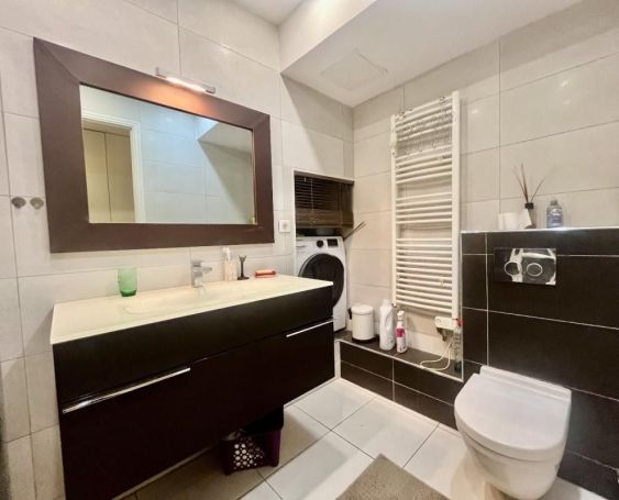 APPARTEMENT T3 52 M2 BORD DE MER NICE