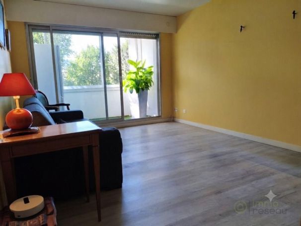STUDIO  28 M2 BORD DE MER LES SABLES D OLONNE