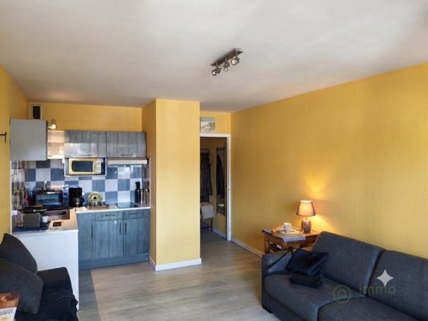 STUDIO  28 M2 BORD DE MER LES SABLES D OLONNE