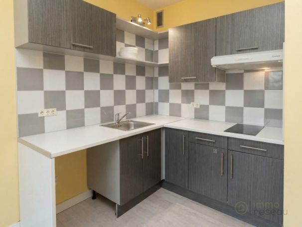STUDIO  28 M2 BORD DE MER LES SABLES D OLONNE