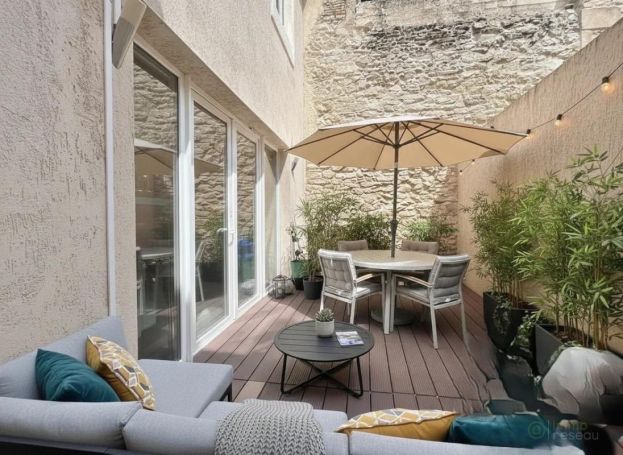 APPARTEMENT DUPLEX T5 155 M2 TERRASSE  NIMES