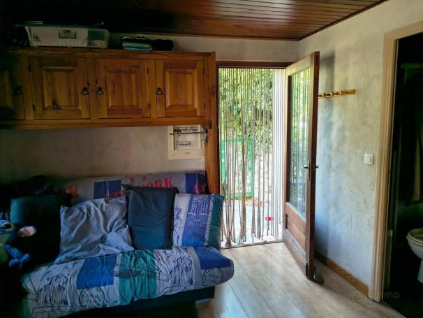 APPARTEMENT T2 22 M2 TERRASSE  BERRE LES ALPES