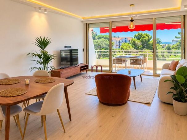 APPARTEMENT DE PRESTIGE T3 85 M2 TERRASSE BORD DE MER CANNES