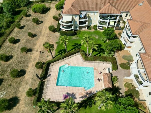 APPARTEMENT T3 66 M2 TERRASSE BORD DE MER LA SEYNE SUR MER