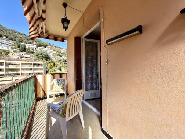 APPARTEMENT T3 57 M2 TERRASSE BORD DE MER ROQUEBRUNE CAP MARTIN