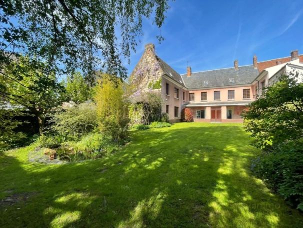 MAISON  DE MAîTRE  DOULLENS