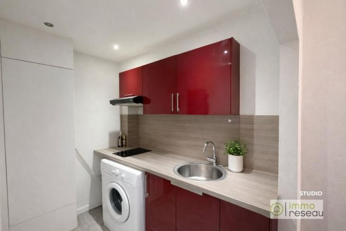 APPARTEMENT T3 59 M2 BORD DE MER NICE