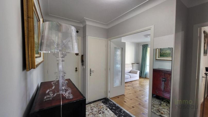 APPARTEMENT T3 50 M2 BORD DE MER MENTON