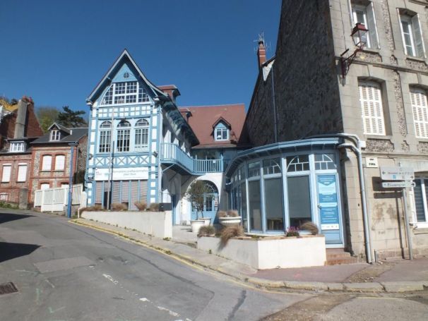 MAISON  DE MAîTRE BORD DE MER SAINT VALERY EN CAUX