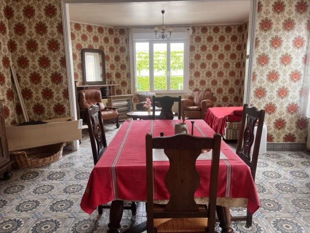 MAISON  DE MAîTRE  SAINT LEGER LES DOMART