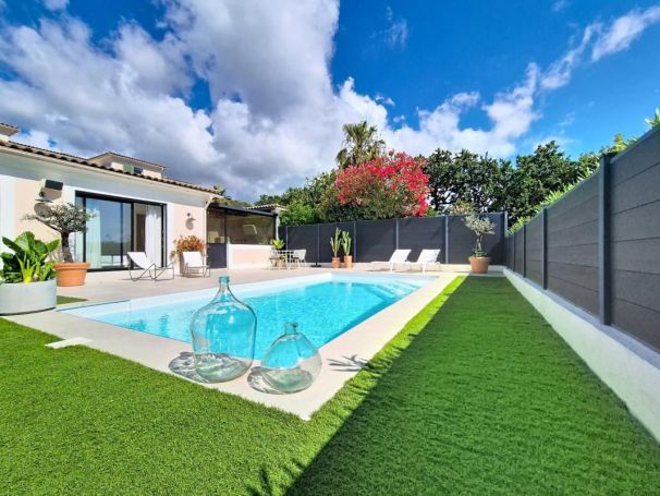 MAISON  CONTEMPORAINE VUE MER VILLENEUVE LOUBET