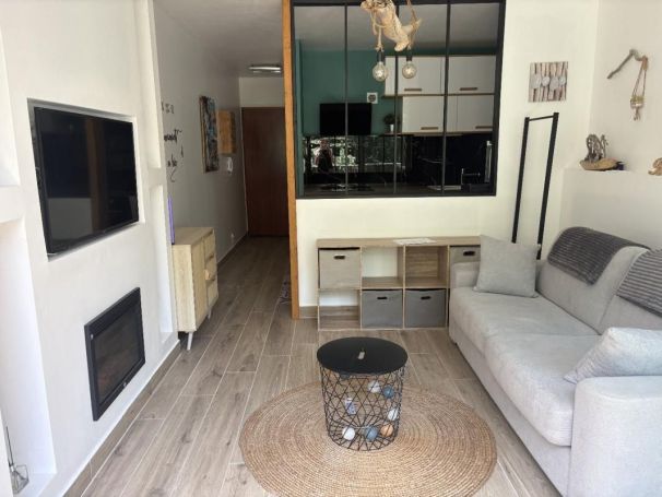 STUDIO  23 M2 BORD DE MER TOULON