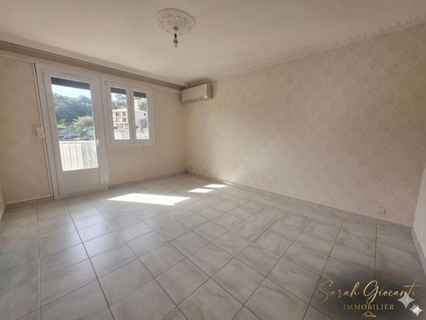 APPARTEMENT T4 80 M2 TERRASSE BORD DE MER AJACCIO