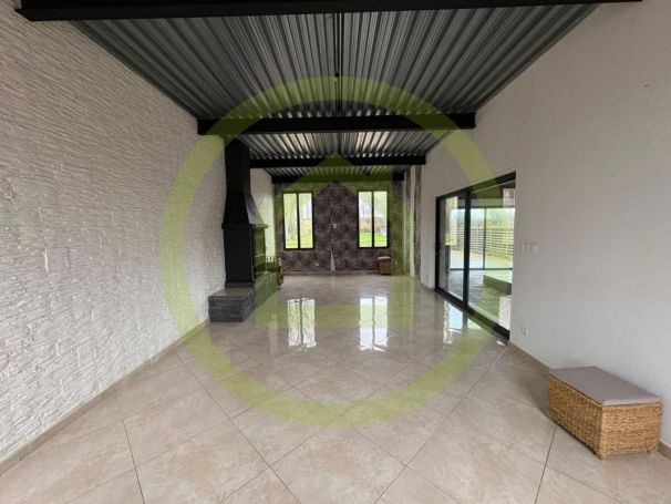 MAISON  D'ARCHITECTE  OCHANCOURT
