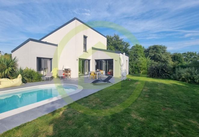 MAISON  CONTEMPORAINE BORD DE MER LA BAULE ESCOUBLAC
