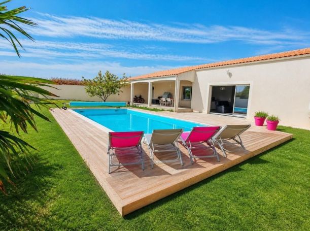 MAISON  6 PIECES 152 M2  ECHILLAIS