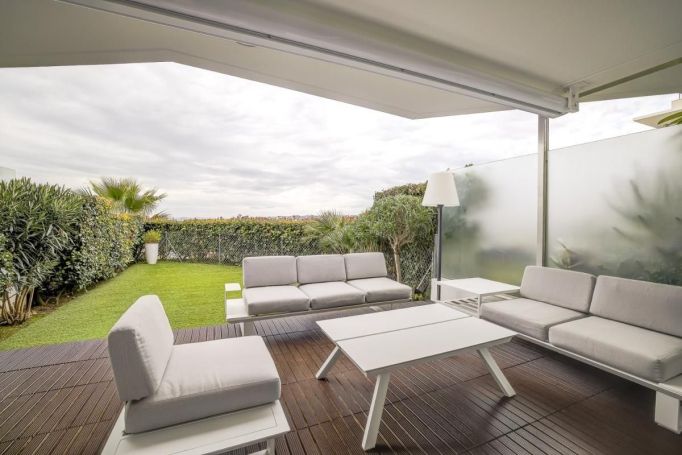 APPARTEMENT DE PRESTIGE T3 71 M2 TERRASSE BORD DE MER NICE