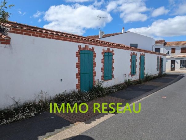 LOFT  D'ARCHITECTE BORD DE MER LE FENOUILLER