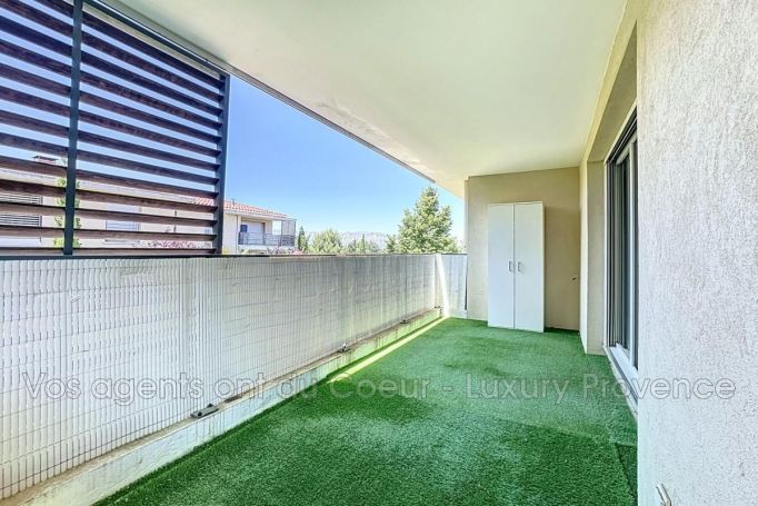 A louer APPARTEMENT T3 54 M2 TERRASSE TRETS