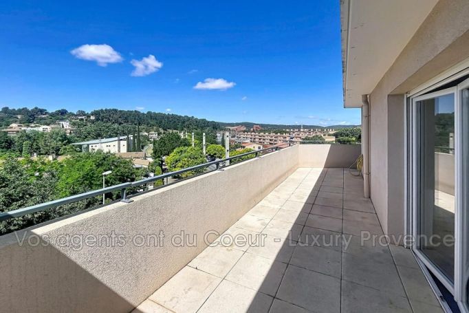 A louer APPARTEMENT T3 60 M2 TERRASSE  GARDANNE