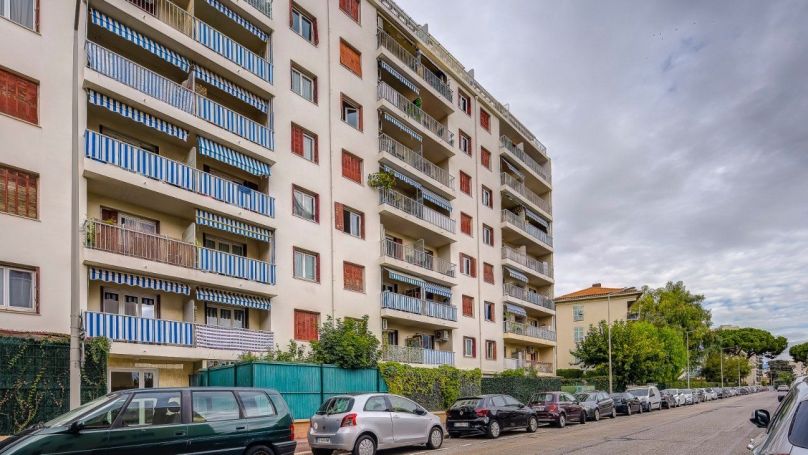 A louer APPARTEMENT T3 57 M2 BORD DE MER NICE