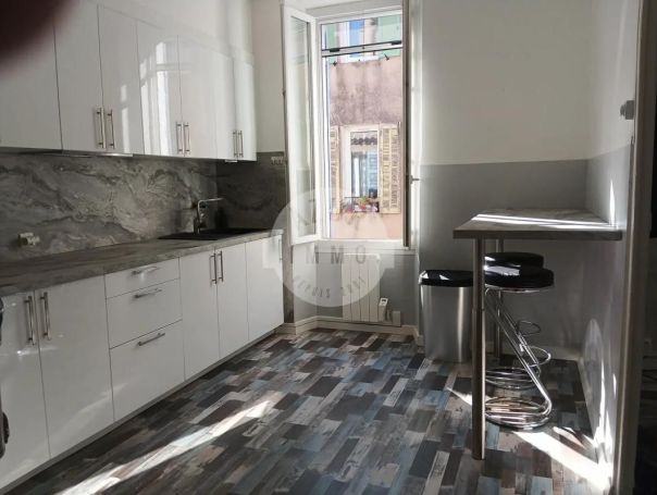 A louer APPARTEMENT T3 59 M2  SAINT ZACHARIE